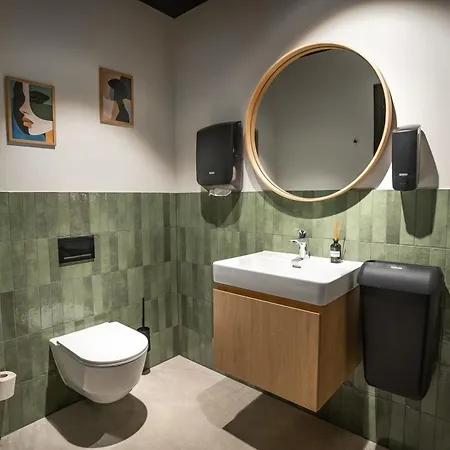 Myhotel מלון *