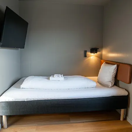 Myhotel *