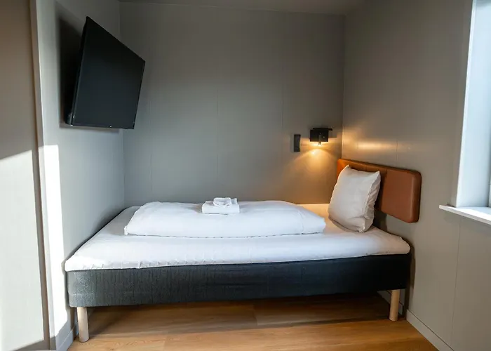 Myhotel *